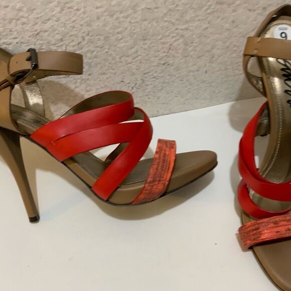 Lanvin/ Heels/ Sandals/ leather size 9 - Picture 2 of 15